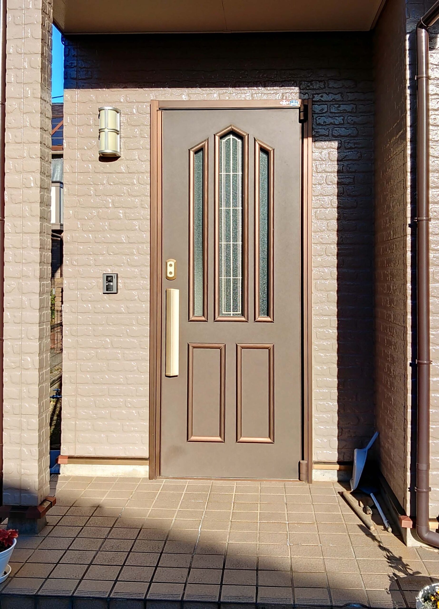 快適で安心の玄関ドアになりましたbefore