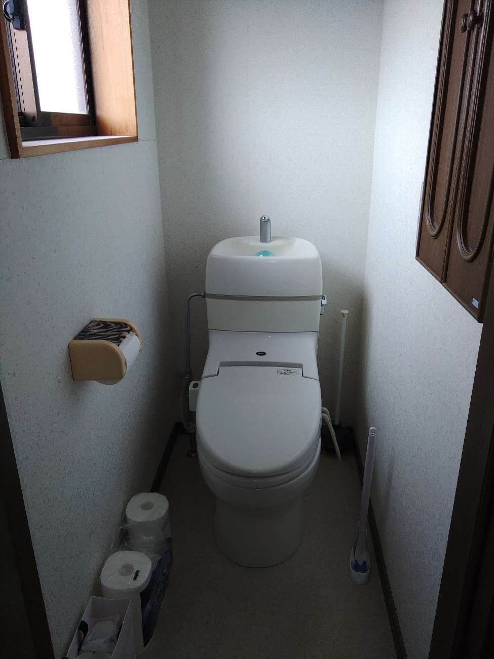 トイレが素敵な空間になりましたbefore
