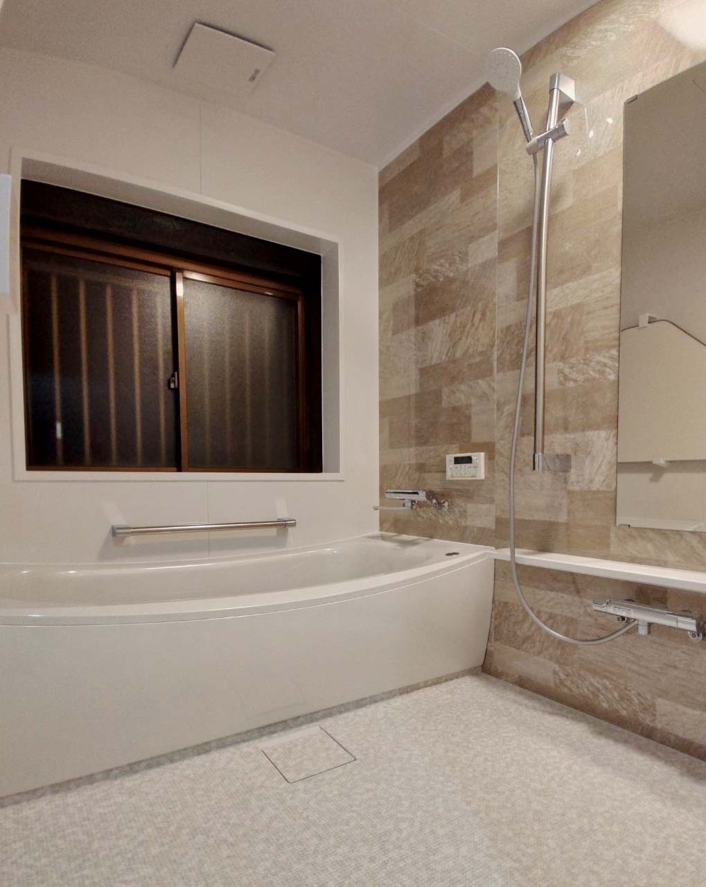 優しいぬくもりを感じる、ここちよいバスルーム