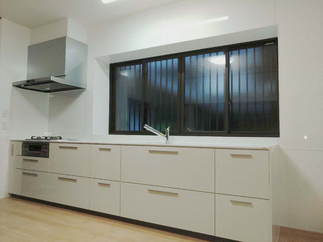 収納も調理スペースも思い通りの上質なキッチンへ