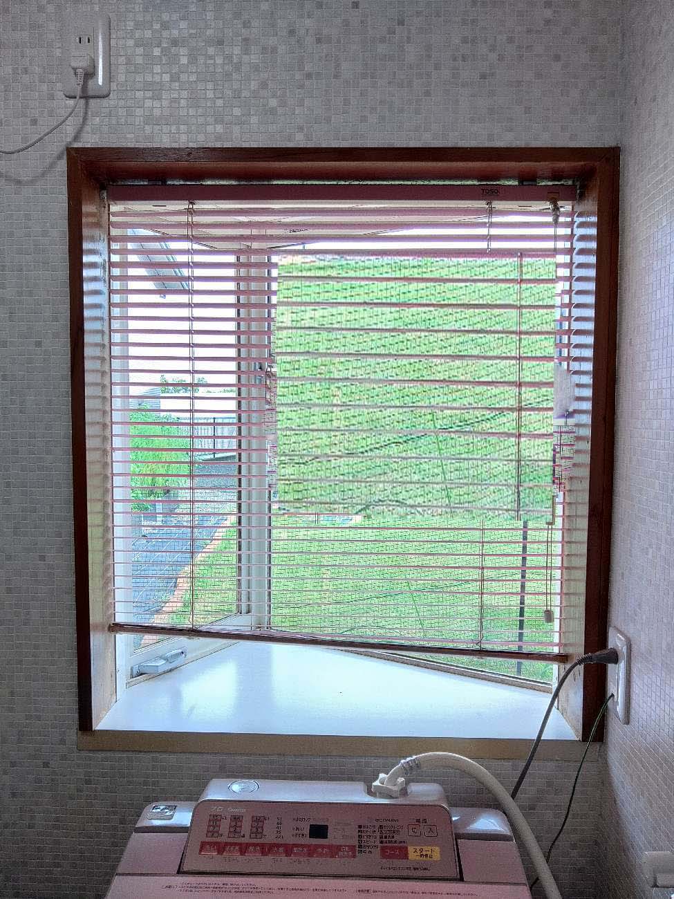 断熱性能アップ！出窓に内窓を設置しましたbefore