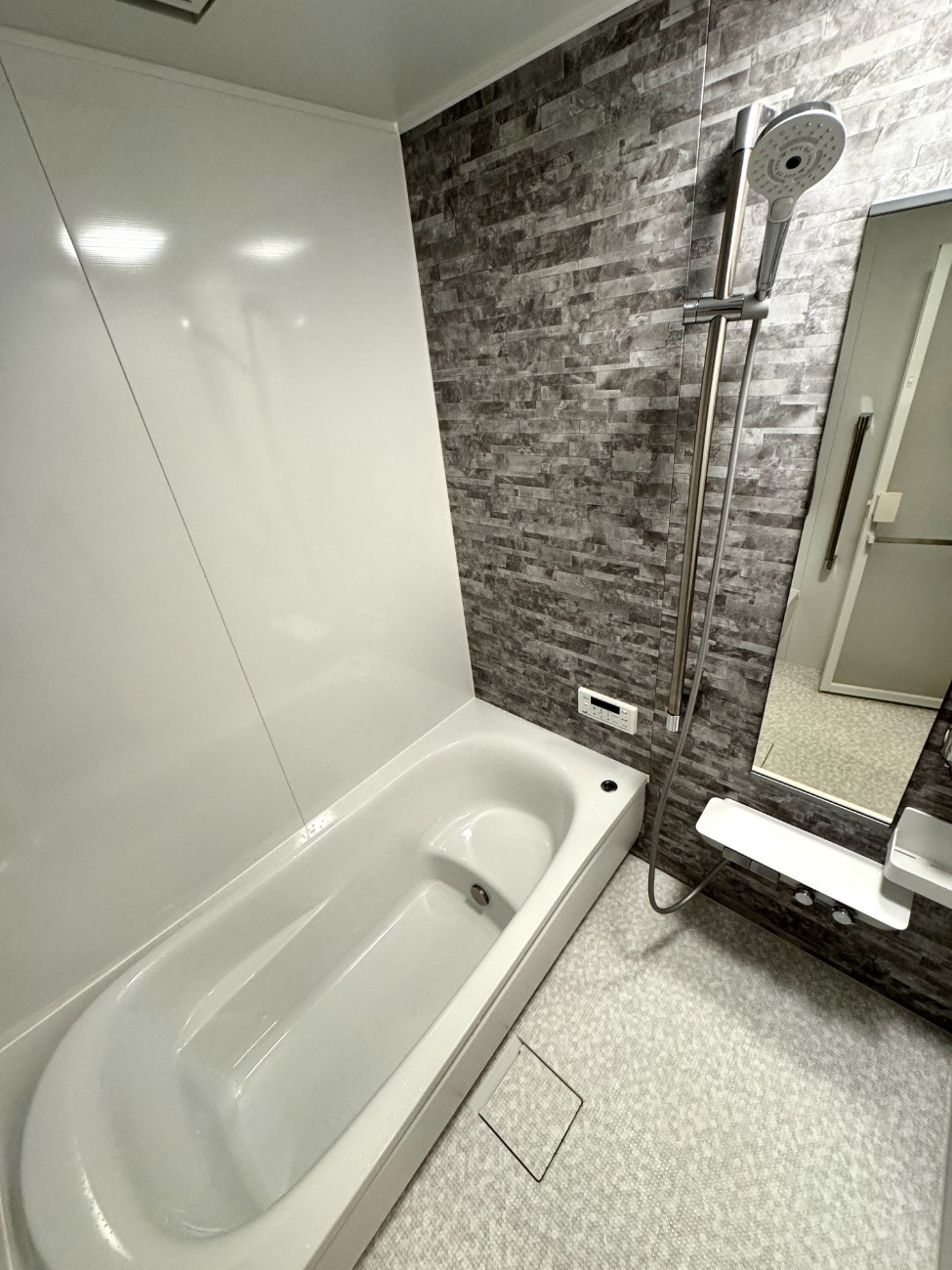 スッキリ！おしゃれなお風呂の秘訣はマグネット収納