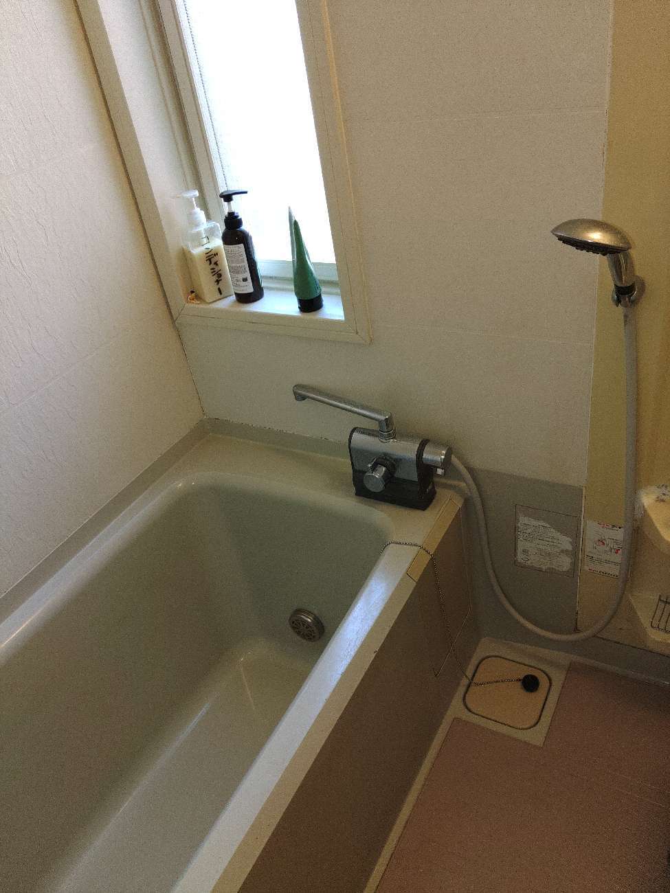 お掃除が大変だった窓を塞ぎましたbefore